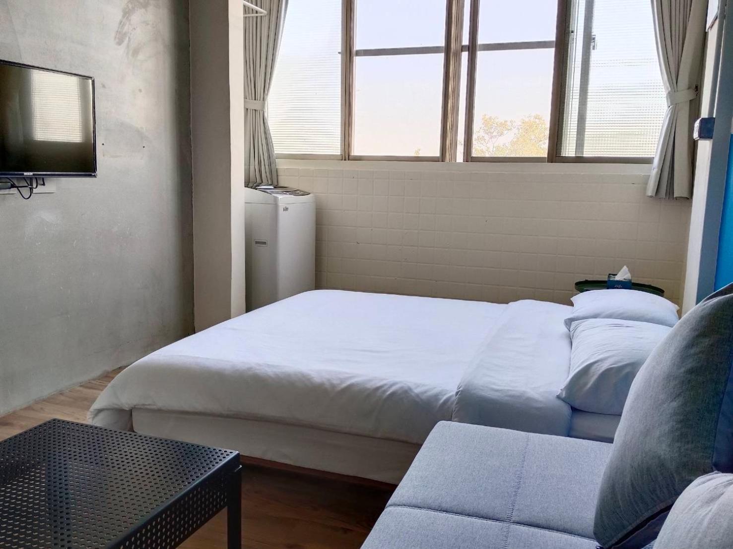 東海小時光 Tong Hai Time Homestay Longjing Dış mekan fotoğraf